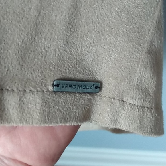 Dress - Picture 3 of 5